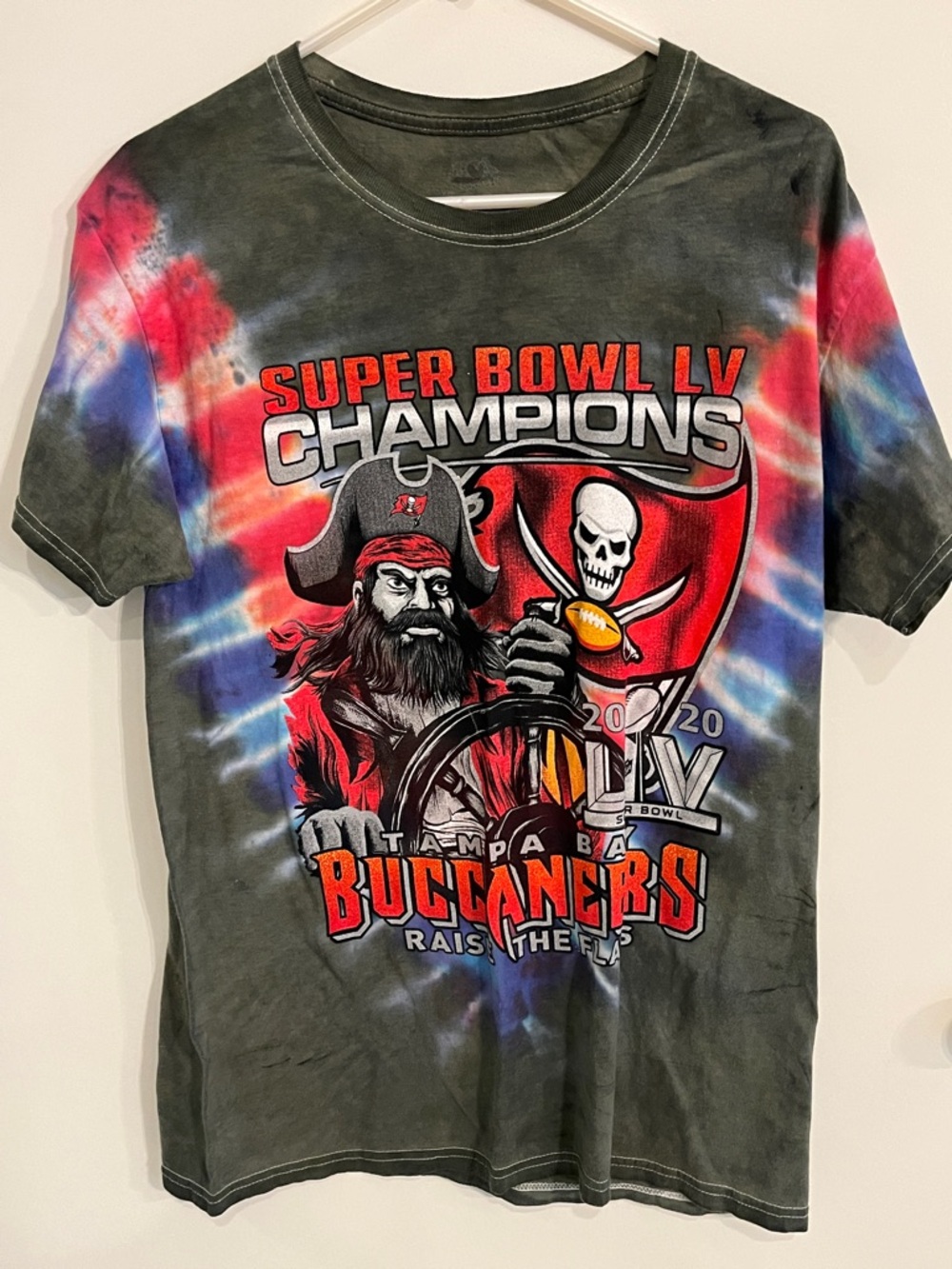 Mens size med Fruit Of The Loom Tie Dyed Tampa Bay Buccaneers Super Bowl LV